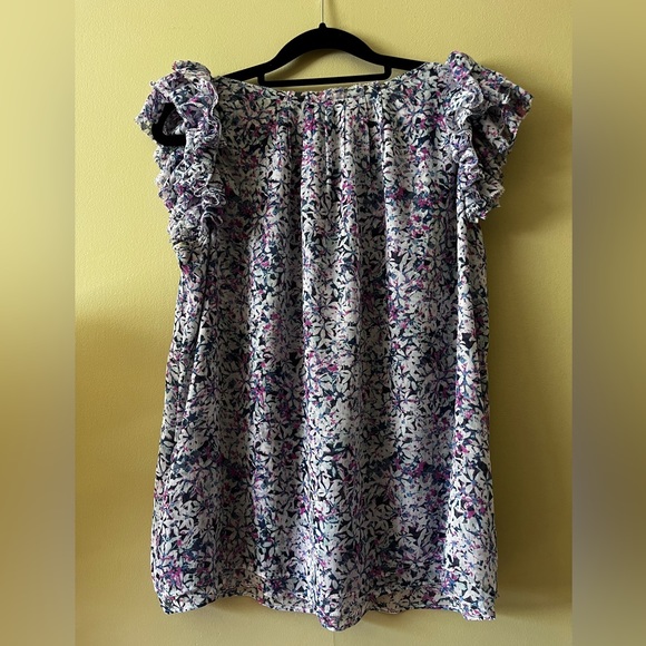 Banana Republic Ruffle Sleeve Top * Size SP - Picture 3 of 4